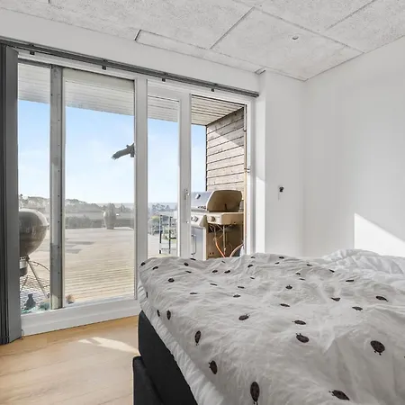 Lovely In With House Sea View *